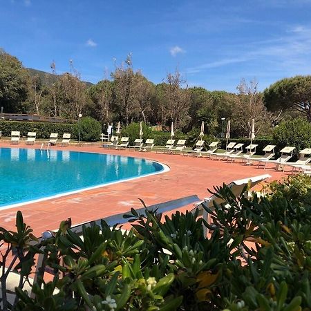 Stella Del Mare Camping Village Кастильоне-делла-Пеская Экстерьер фото